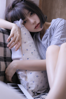 红色av